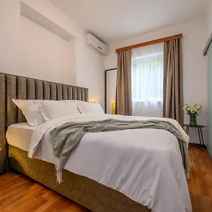 Affittacamere Yellow House With Private Parking, Spalato
